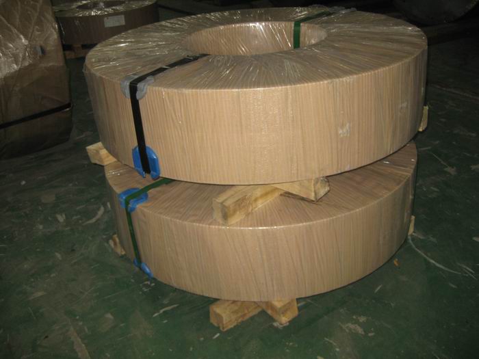 冷轧带钢成品缠绕+木架