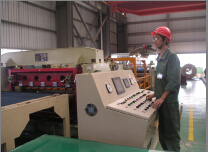 冷(leng)轧飞剪(jian)机(ji)组