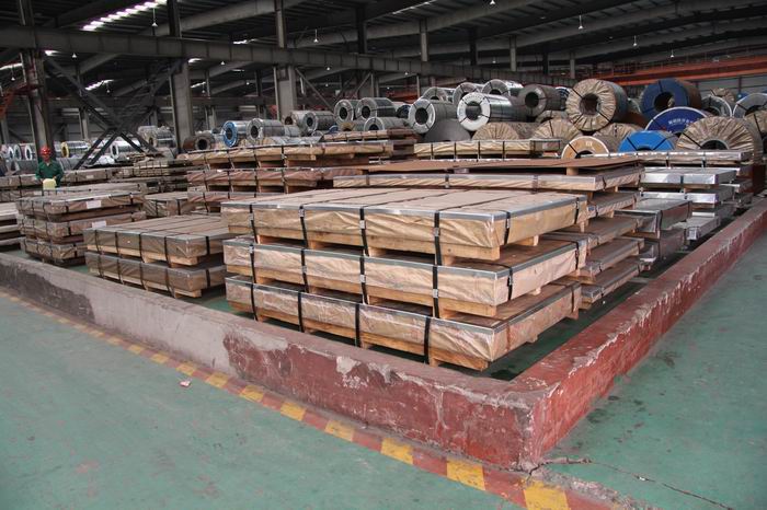 镀锌(xin)开平(ping)板成品