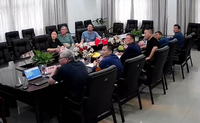 爱通公(gong)司史蒂(di)芬先生(sheng)访问兴晟